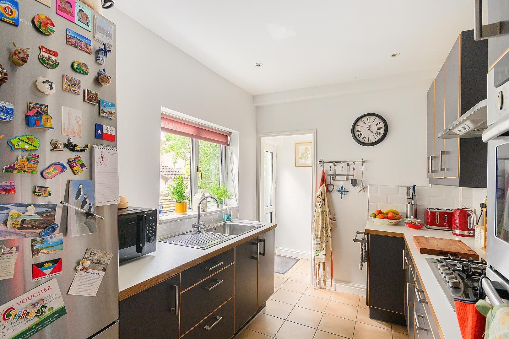 Aubrey road bedminster 34925431 9 a8 rbr kitchen b