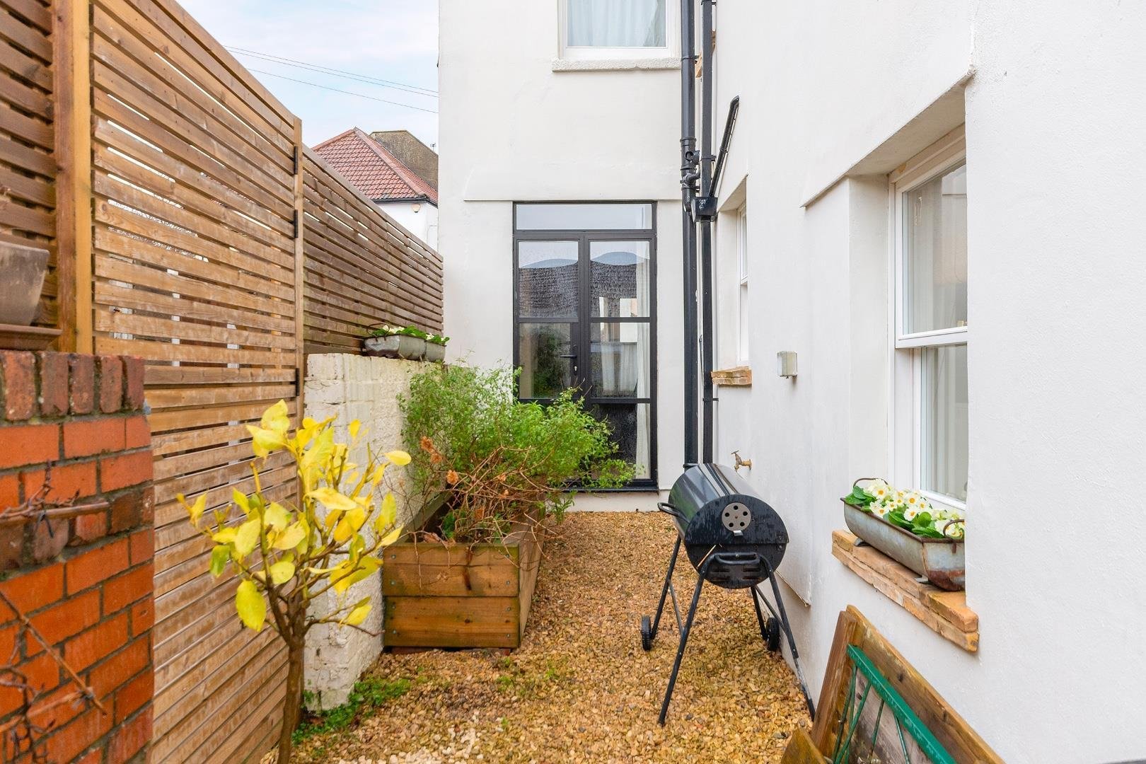 Bayswater road horfield 33665054 0 b2 rhd external f