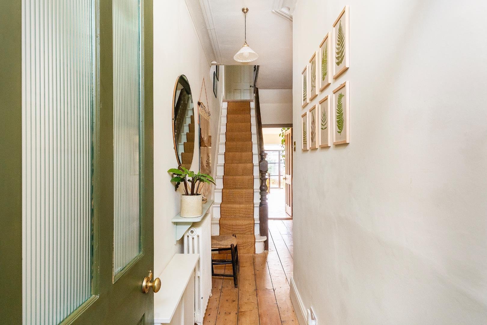 Bayswater road horfield 33665054 0 b2 rhd hallway b