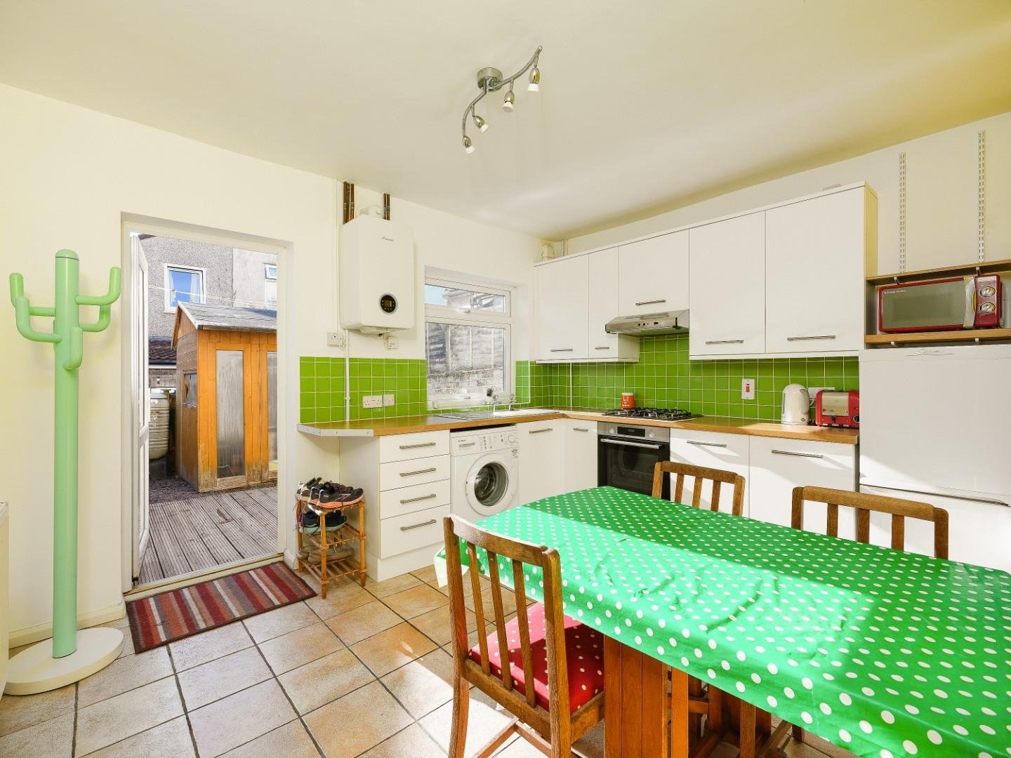 Bellevue terrace totterdown 34970404 tb3 260925 014