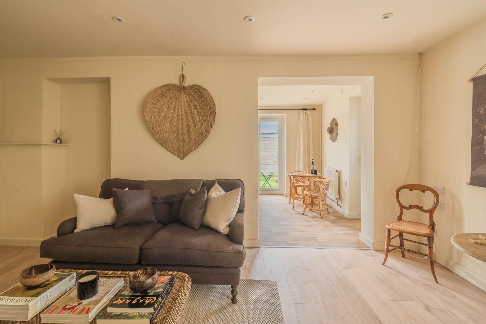 Bryant gardens clevedon 33219031 83brygar 9