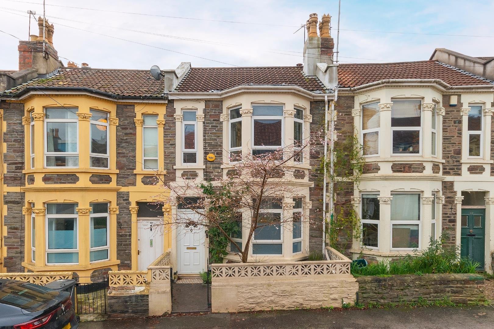 Cairns crescent st pauls 33592971 1 c9 csp external f