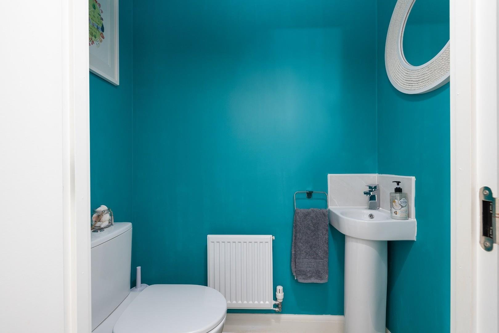 Casey close knowle 33625963 cd7 a0500