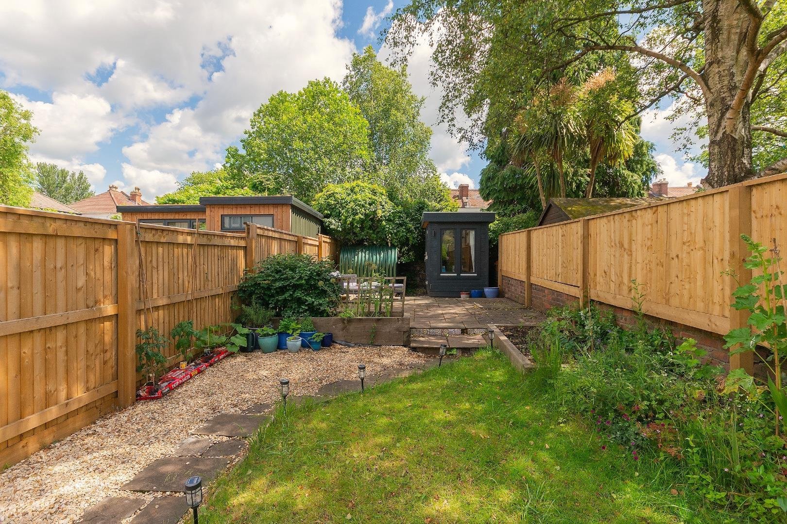 Chester park road fishponds 34788286 1 c5 prsl external f