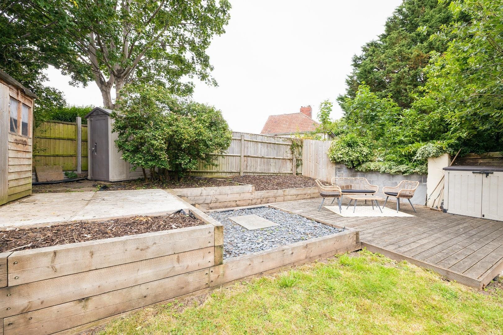 Clare road kingswood 34021882 cd7 a9234