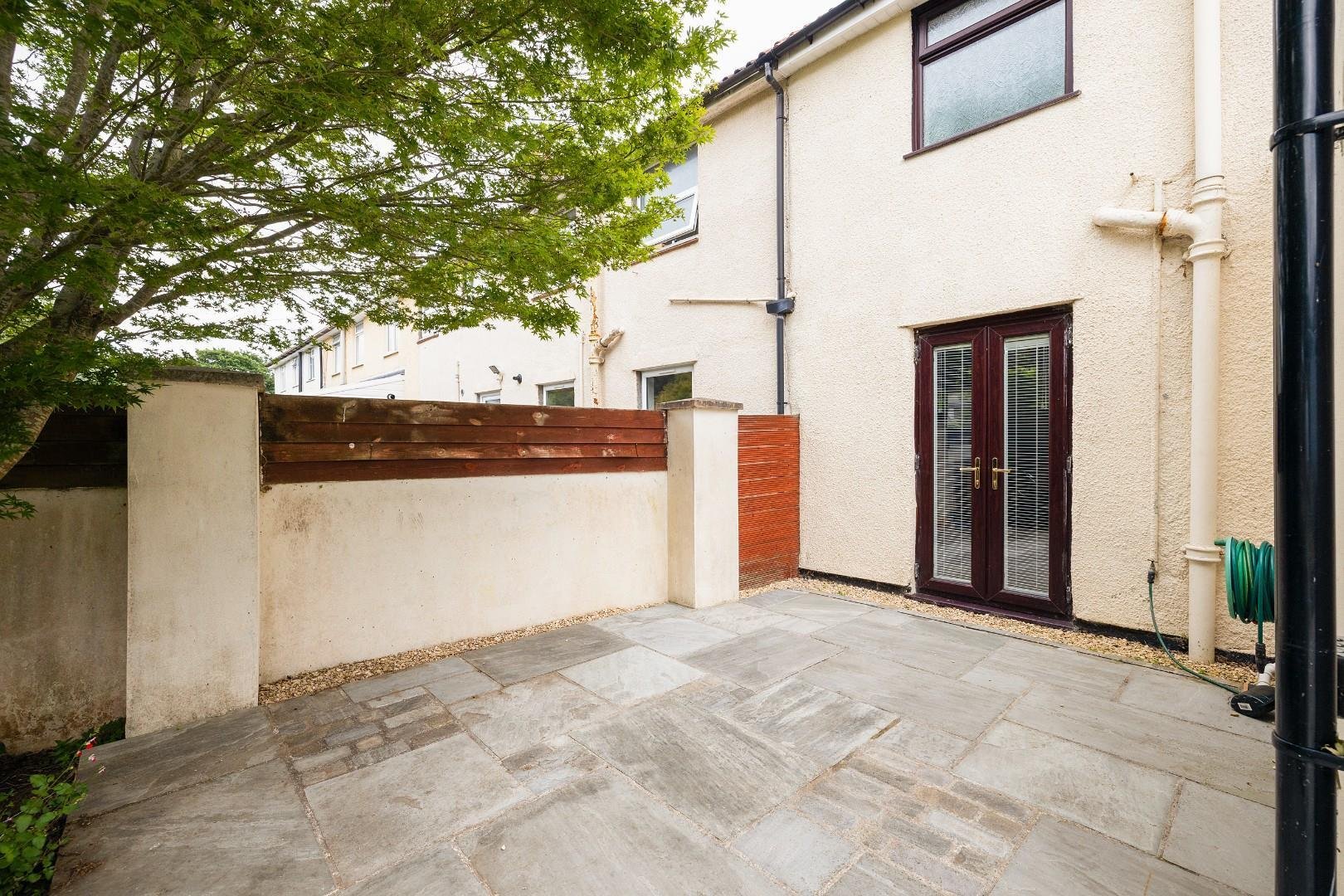 Clare road kingswood 34021882 cd7 a9239