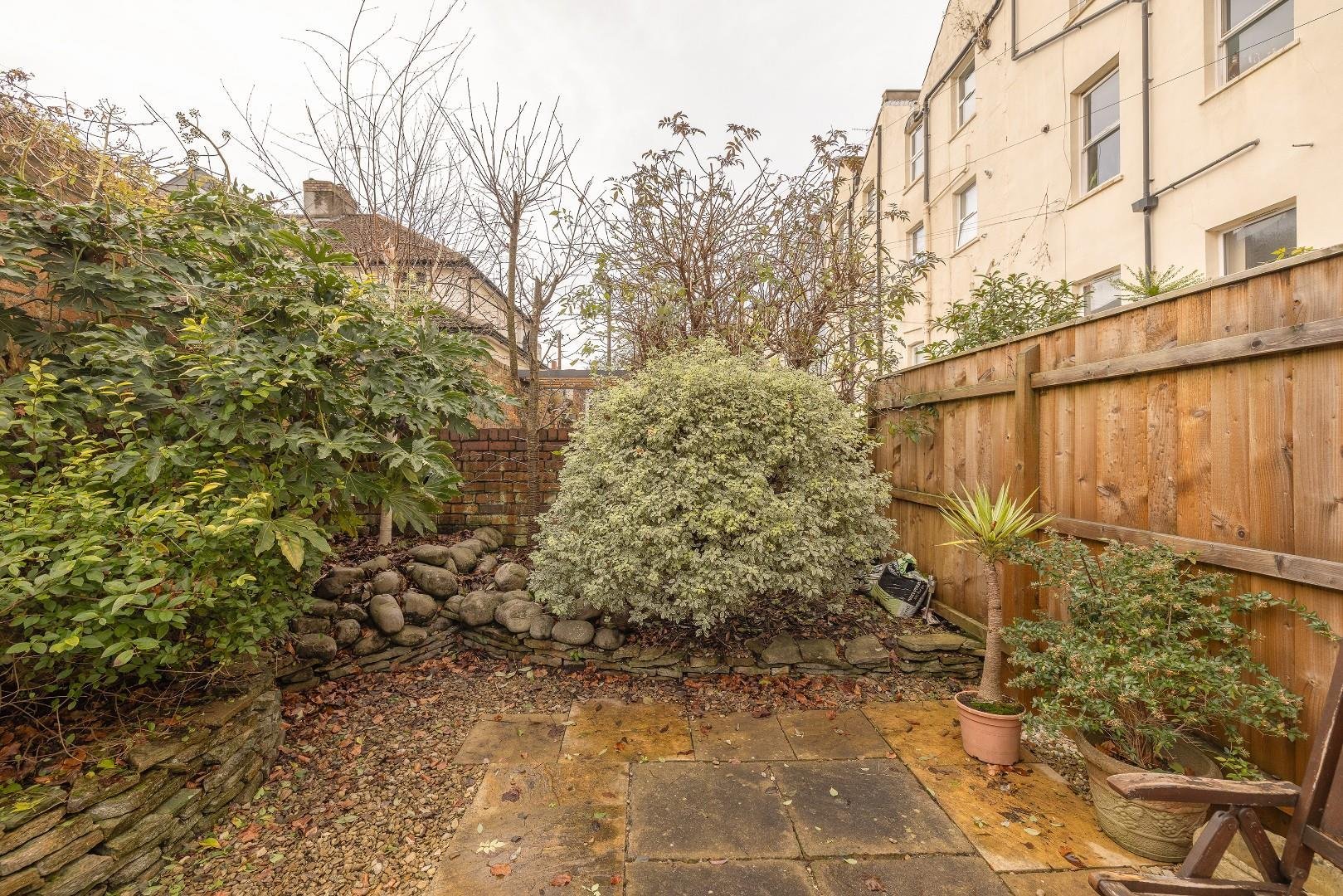 Coronation road southville 34404180 char6142