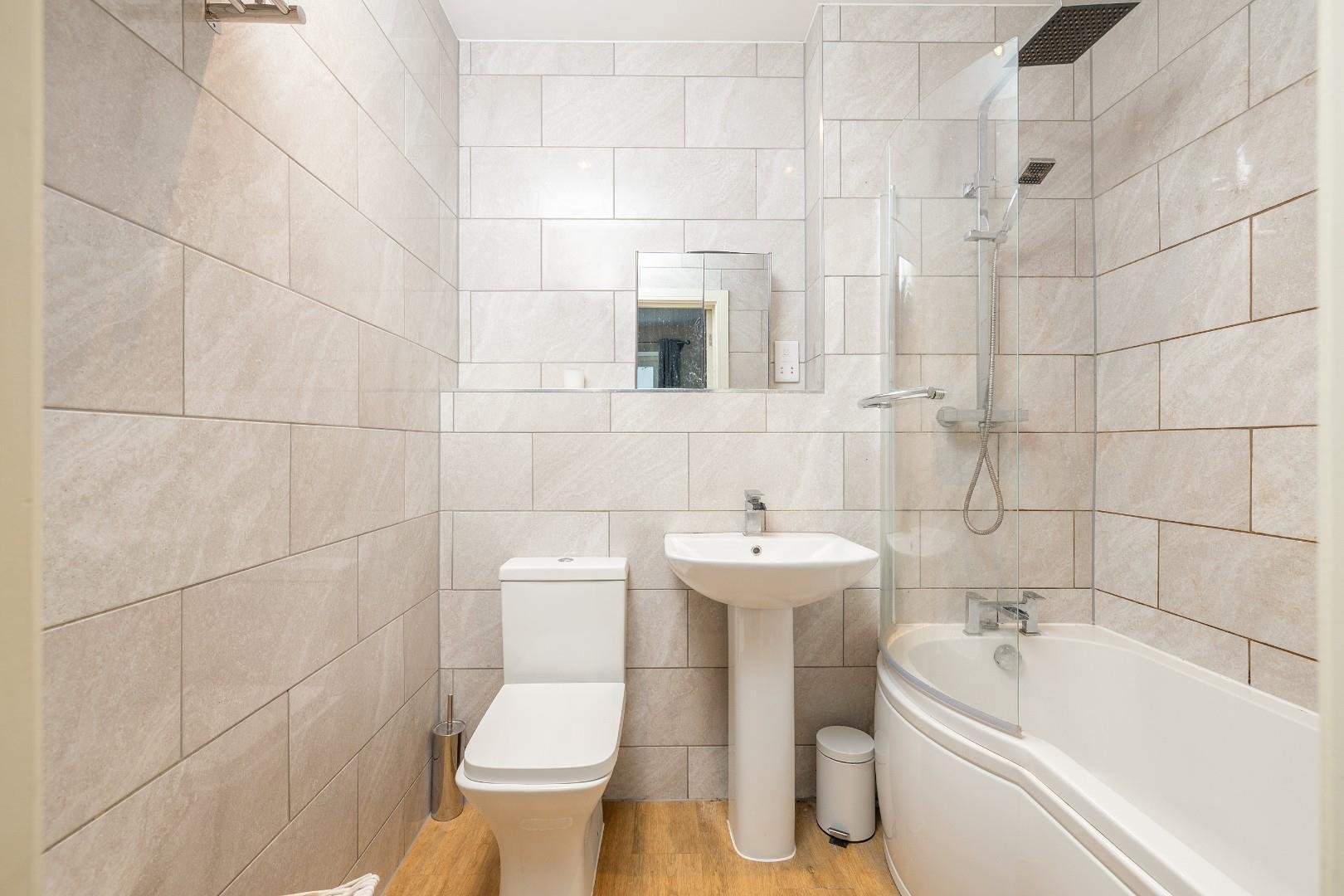 Cotham road cotham 33879720 00012 cd7 a7729