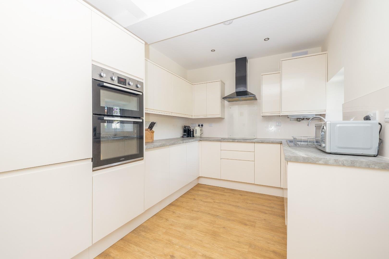 Cotham road cotham 33879720 00019 cd7 a7743