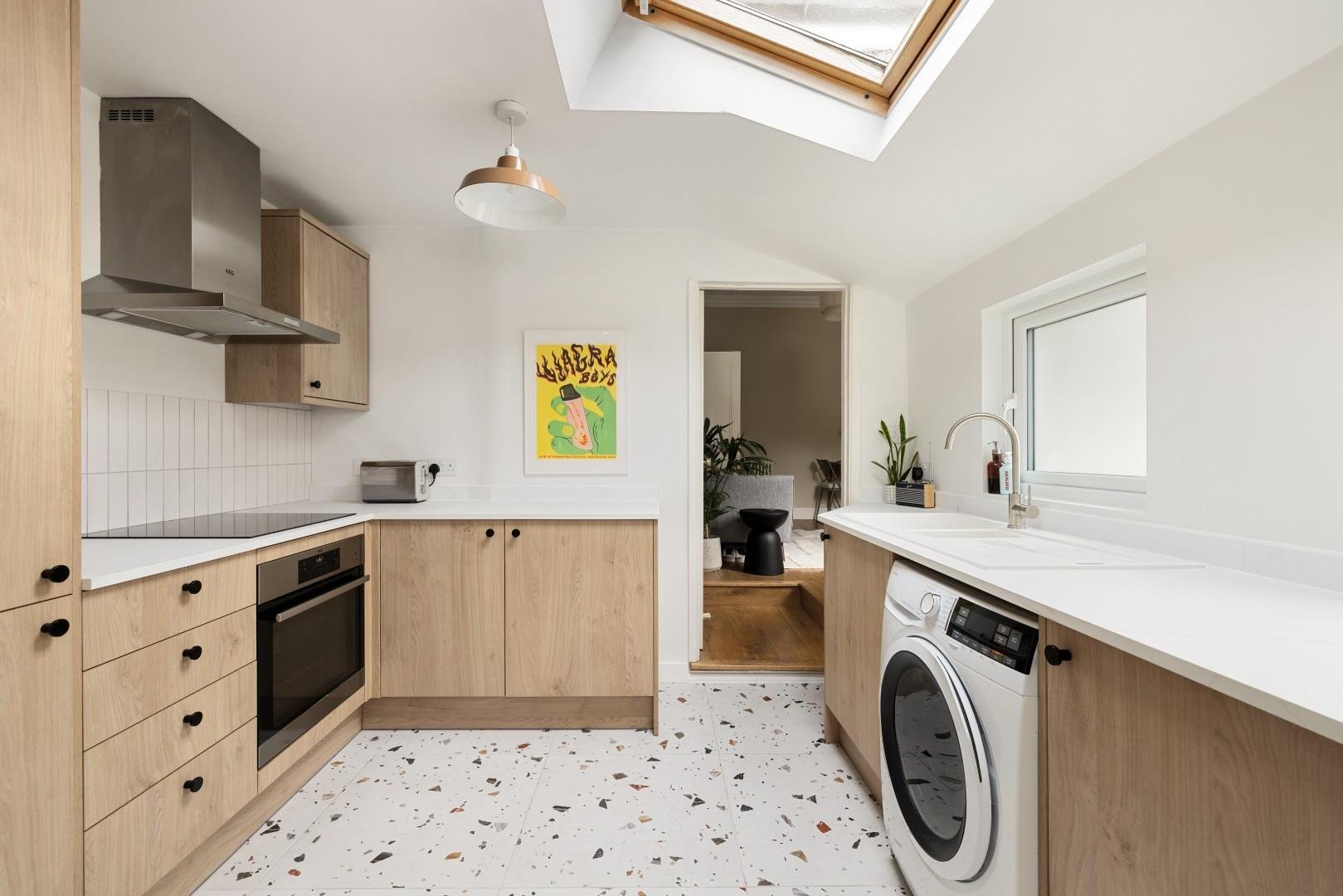 Cotham vale cotham 34900654 char9540