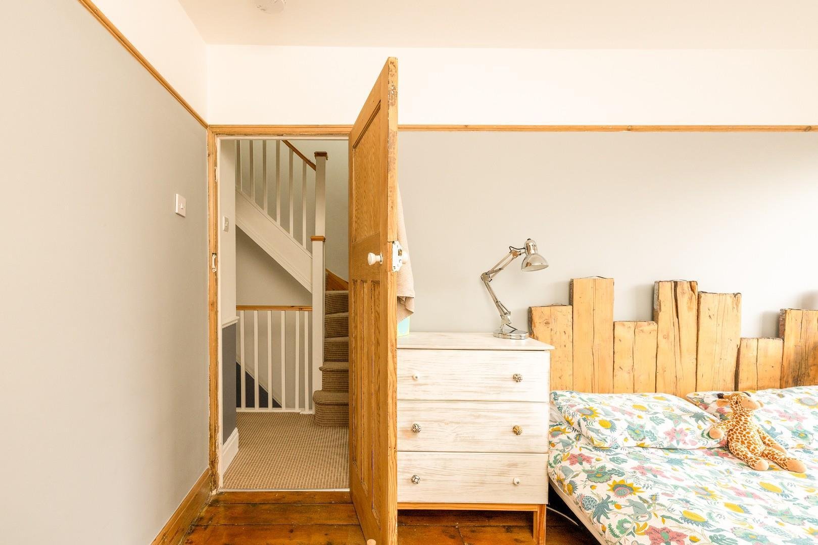 Dovercourt road horfield 34483164 char0716 cn