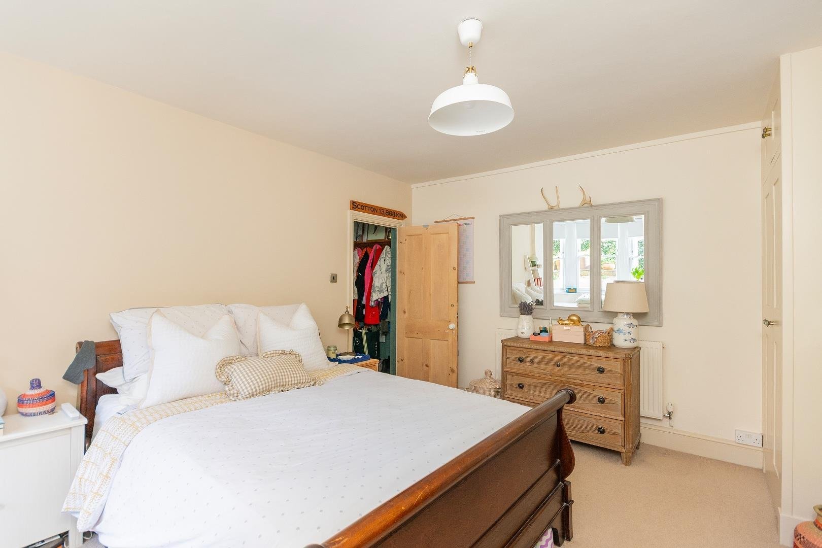 Duchess road clifton 34578333 g1 f6 drcn bedroom e