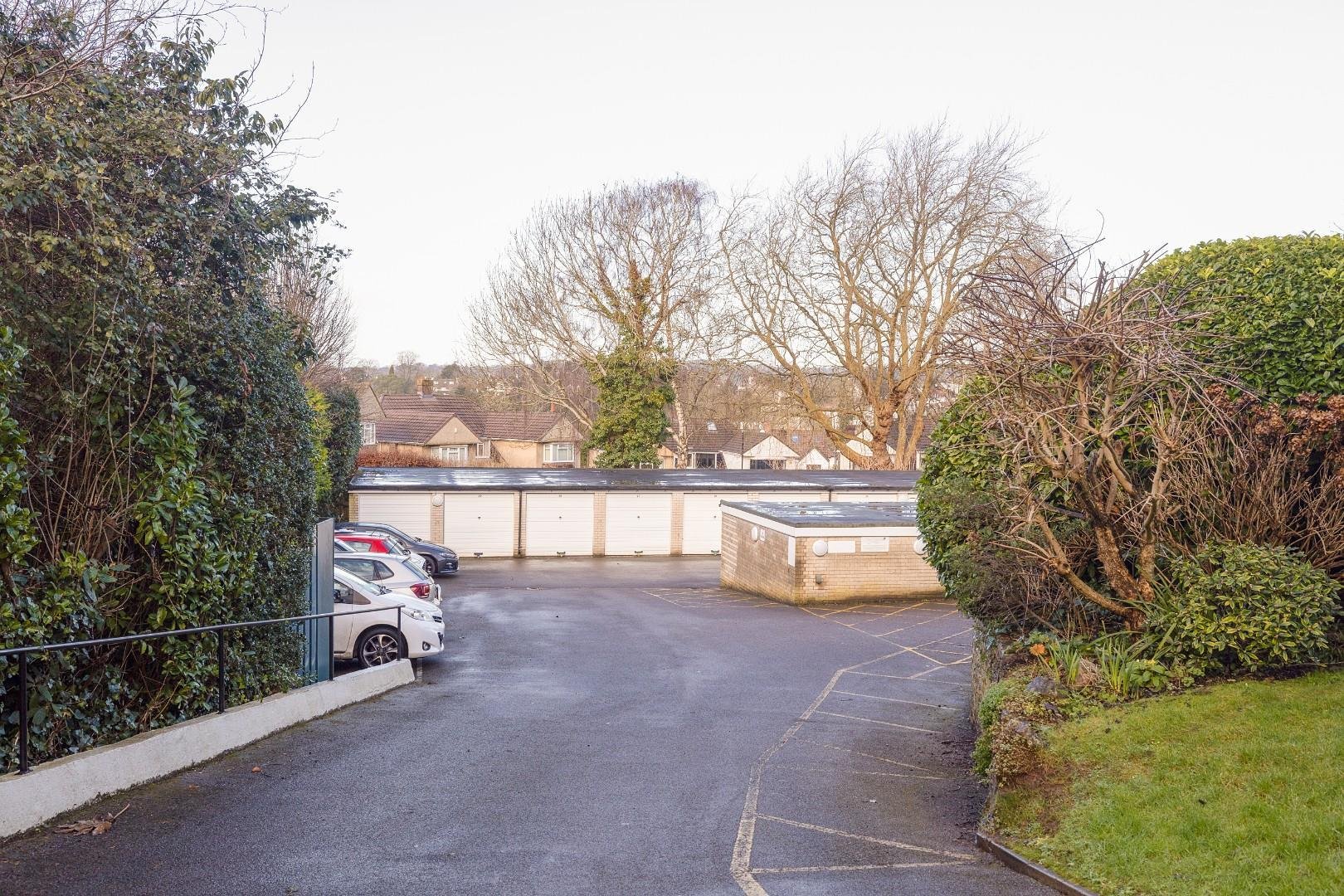 Eastmead lane stoke bishop 33712932 cd7 a1373