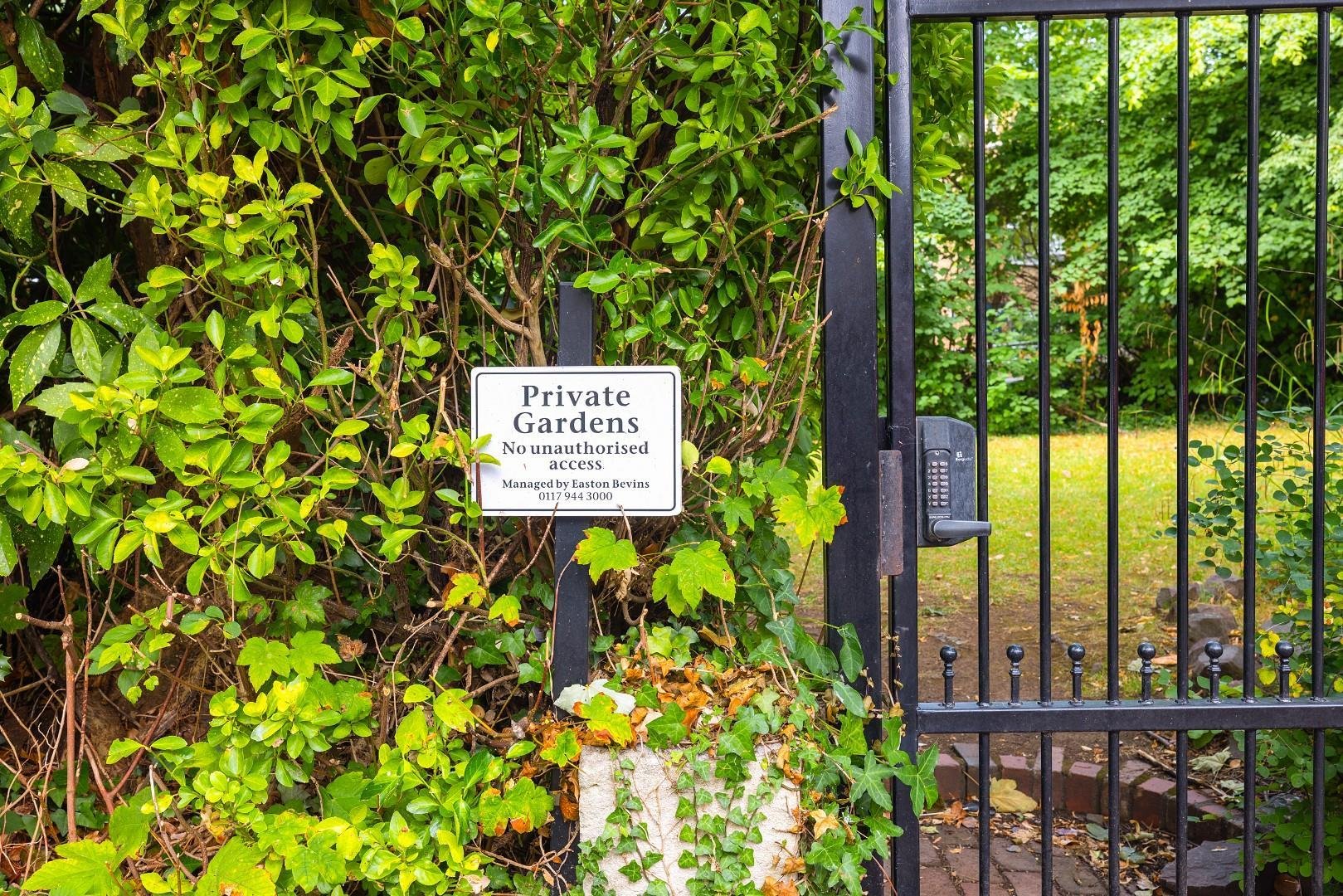 Eaton crescent clifton 34149005 014 a3361