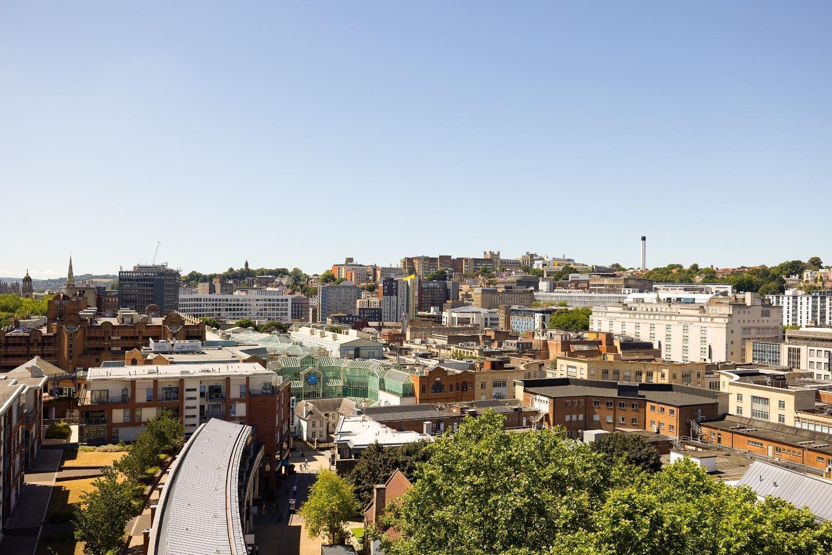 Eclipse city centre 34042072 014 a0168