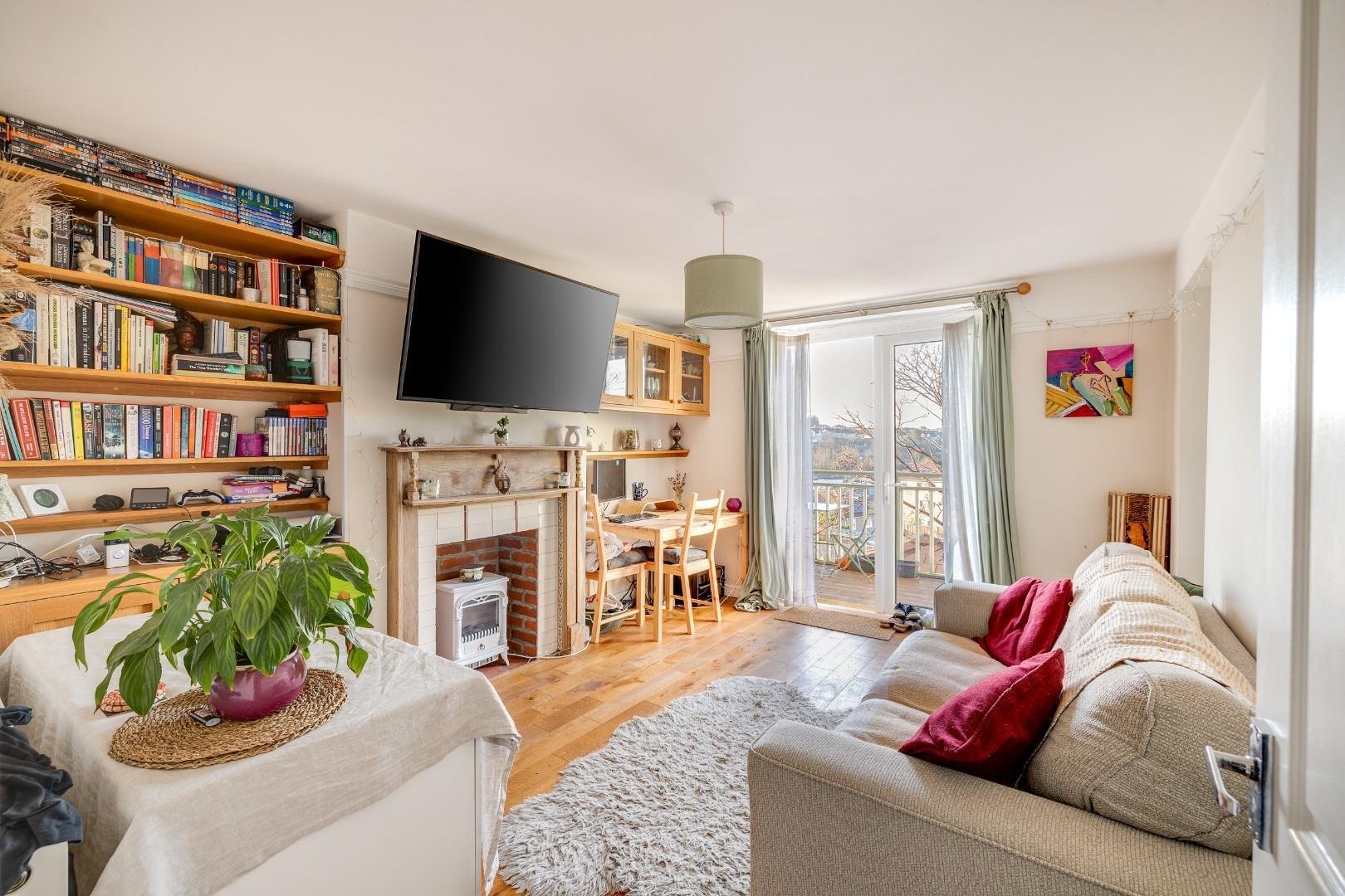 Elmcroft crescent horfield 32073375 4 elmhurst6