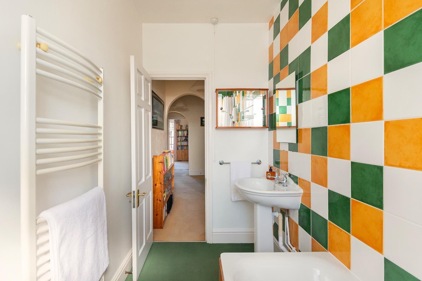Fernbank road redland 33770381 7 f2 r1 rd bathroom a