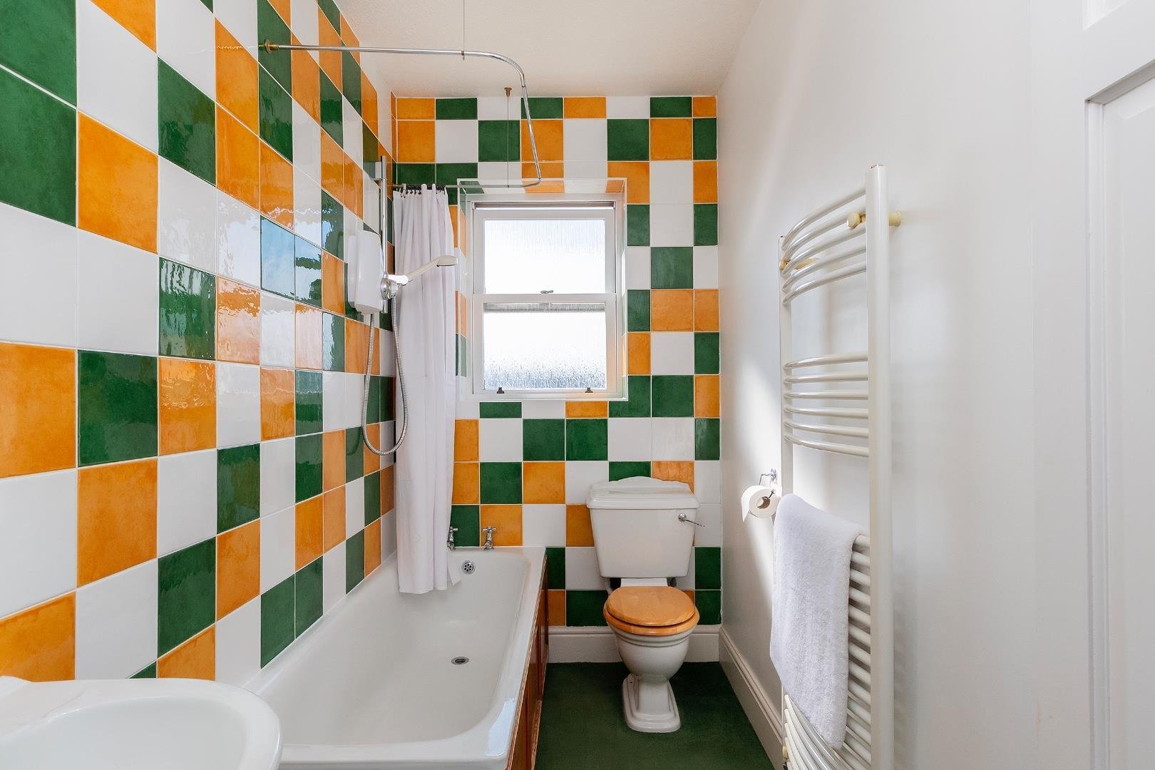 Fernbank road redland 33770381 7 f2 r1 rd bathroom c