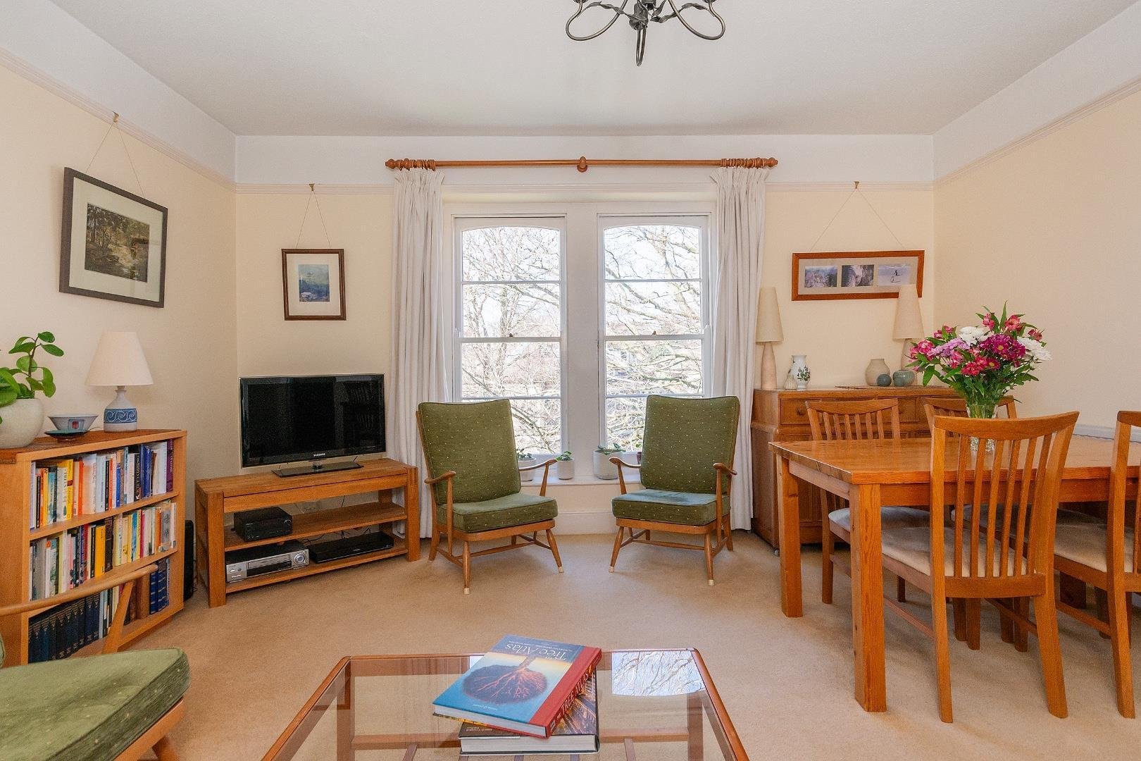 Fernbank road redland 33770381 7 f2 r1 rd living room a