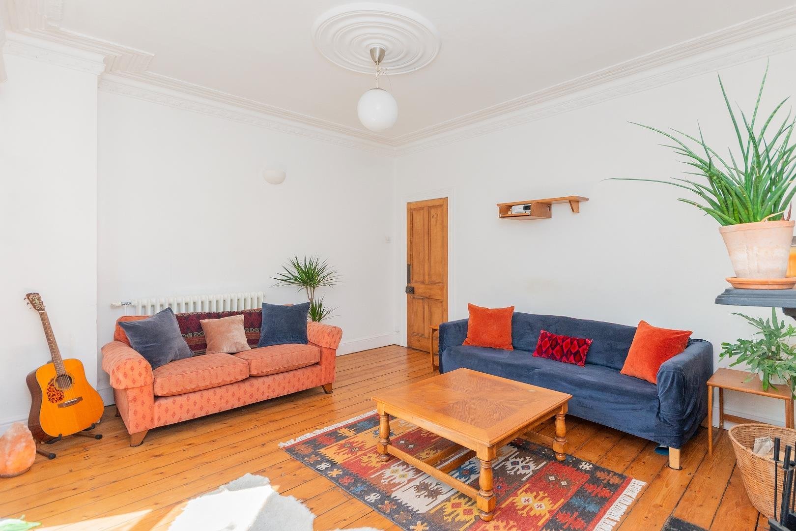 Fishponds road eastville 34656692 4 f7 rev living room c