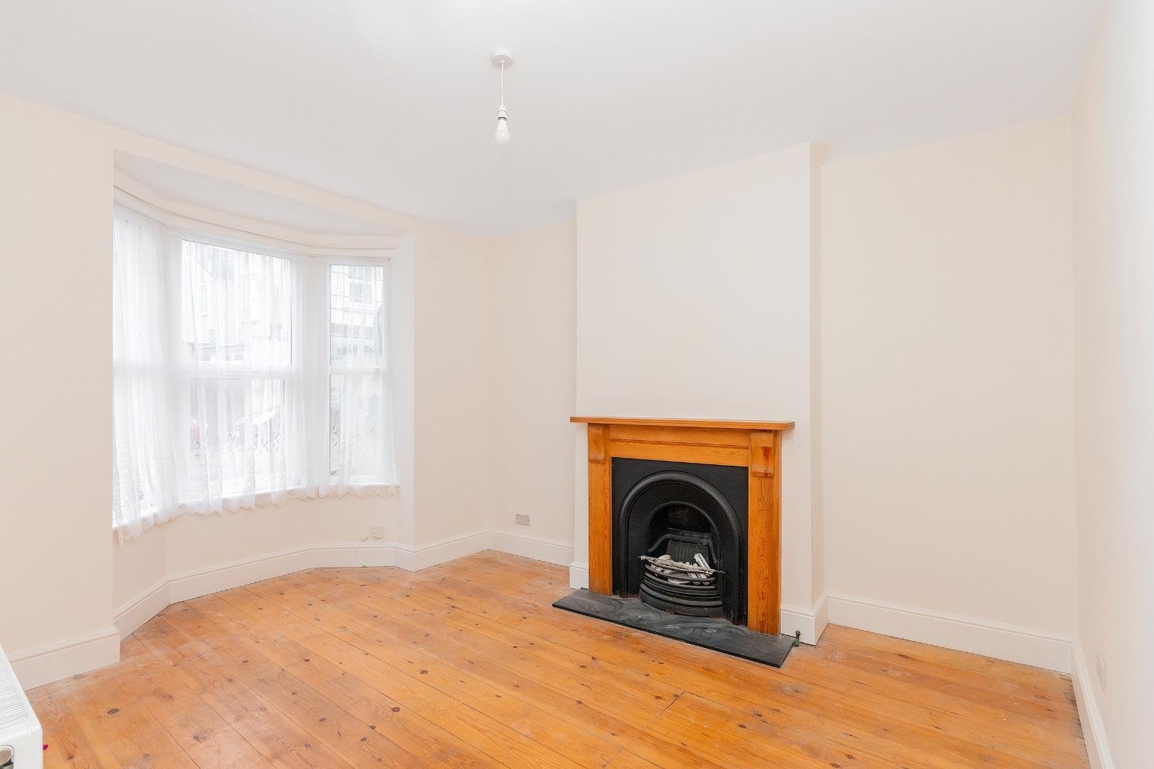 Garnet street bedminster 34708413 6 g4 sbr living room d