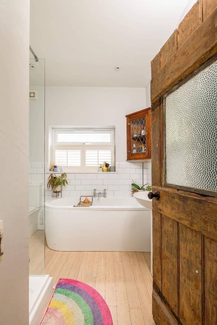 Grove park terrace fishponds 34284936 char7773