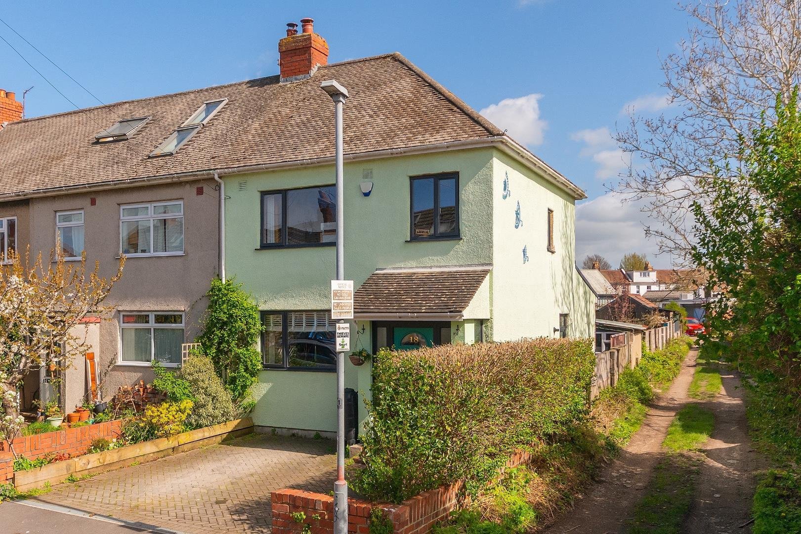 Halstock avenue fishponds 34578674 1 h8 afs external a