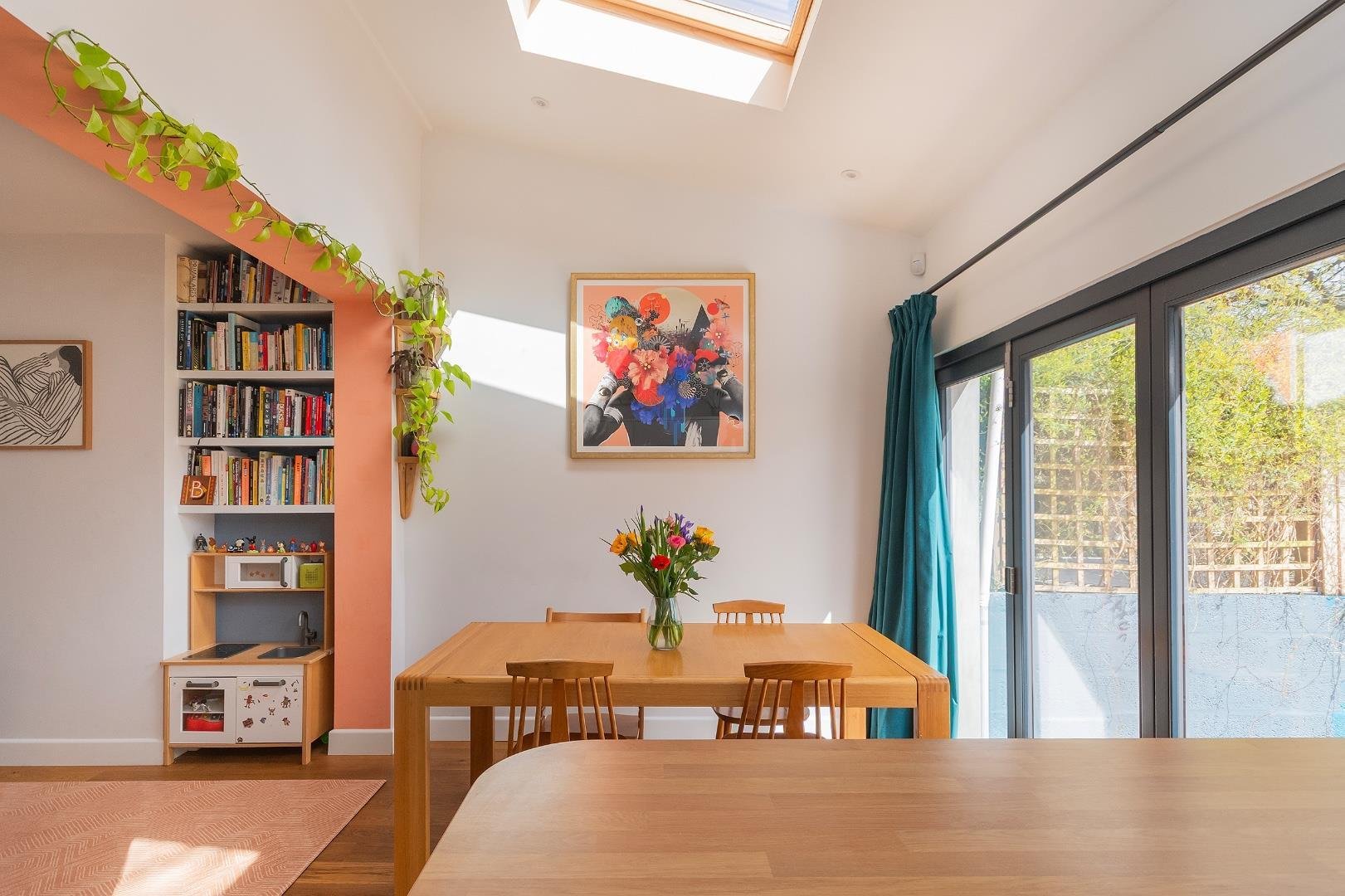 Halstock avenue fishponds 34578674 1 h8 afs kitchen diner j