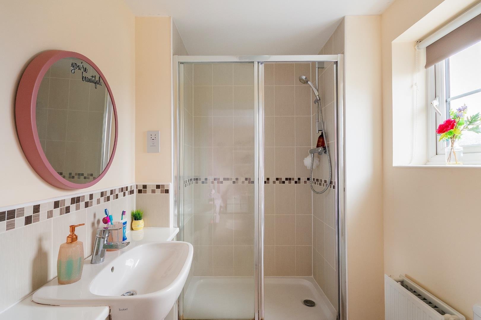 Hamilton way whitchurch village 34415981 3 h6 wwh ensuite a