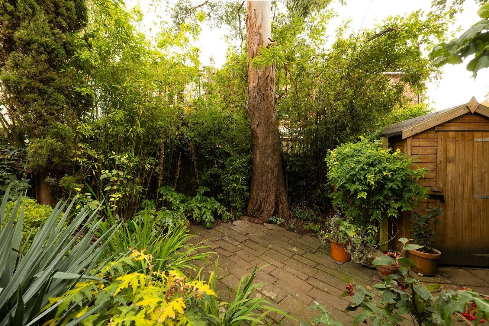 Hampton road redland 34256954 014 a6752 hdr