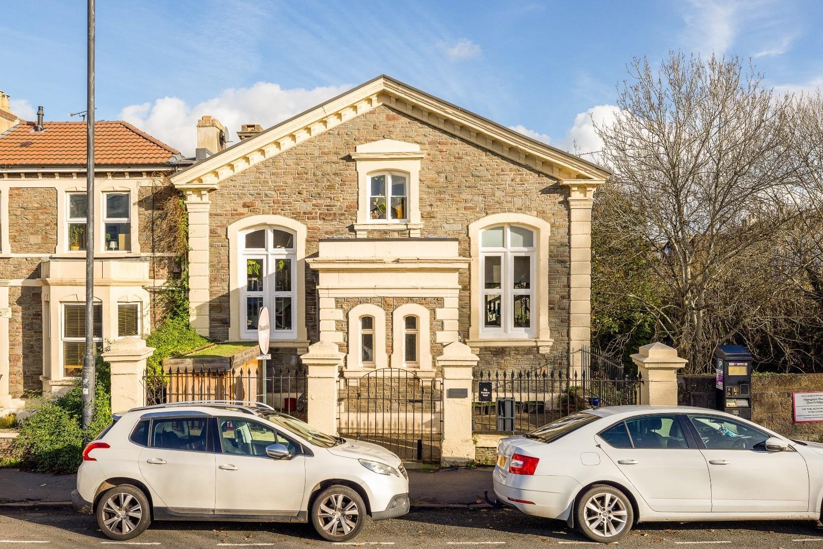 Hampton road redland 34315763 char9097 edit