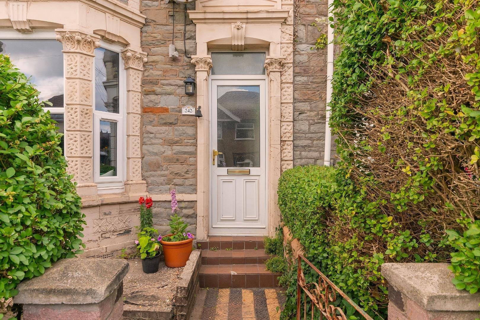 Hanham road hanham 34791031 2 h4 r2 kd external c
