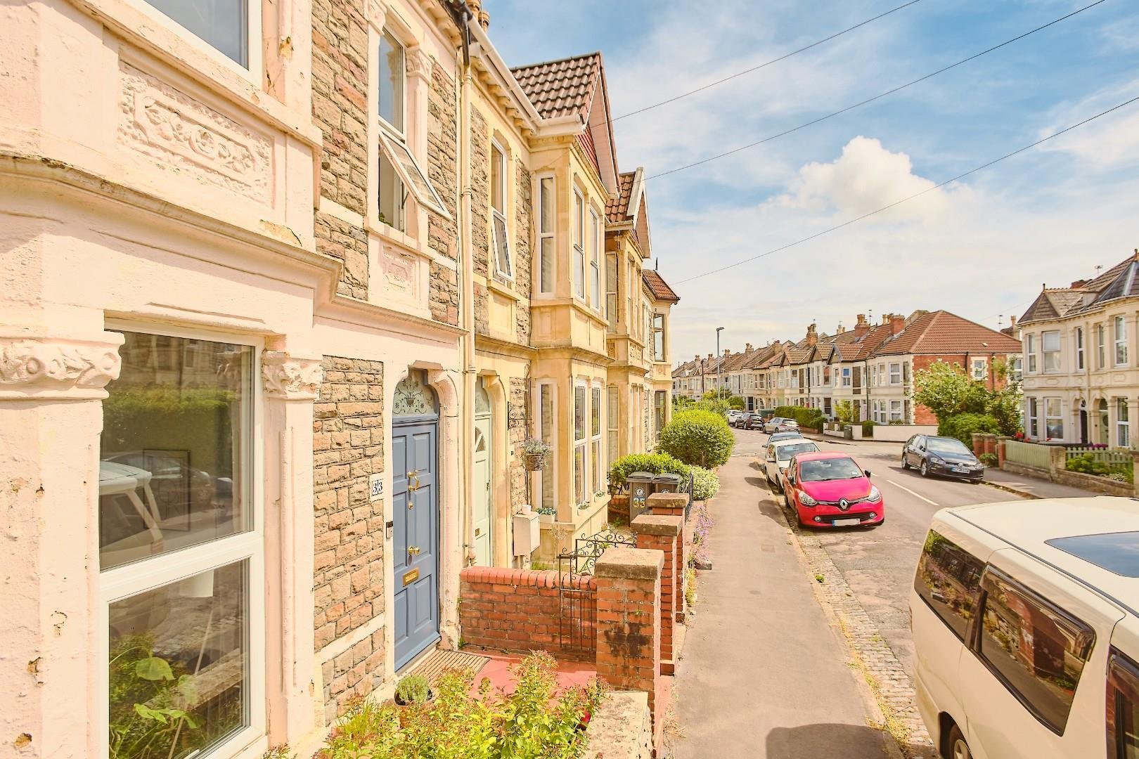 Harrowdene road knowle 34157134 jaj bs42 jl 0010