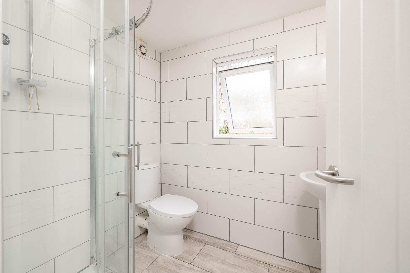 Hencliffe road stockwood 34369886 char4956