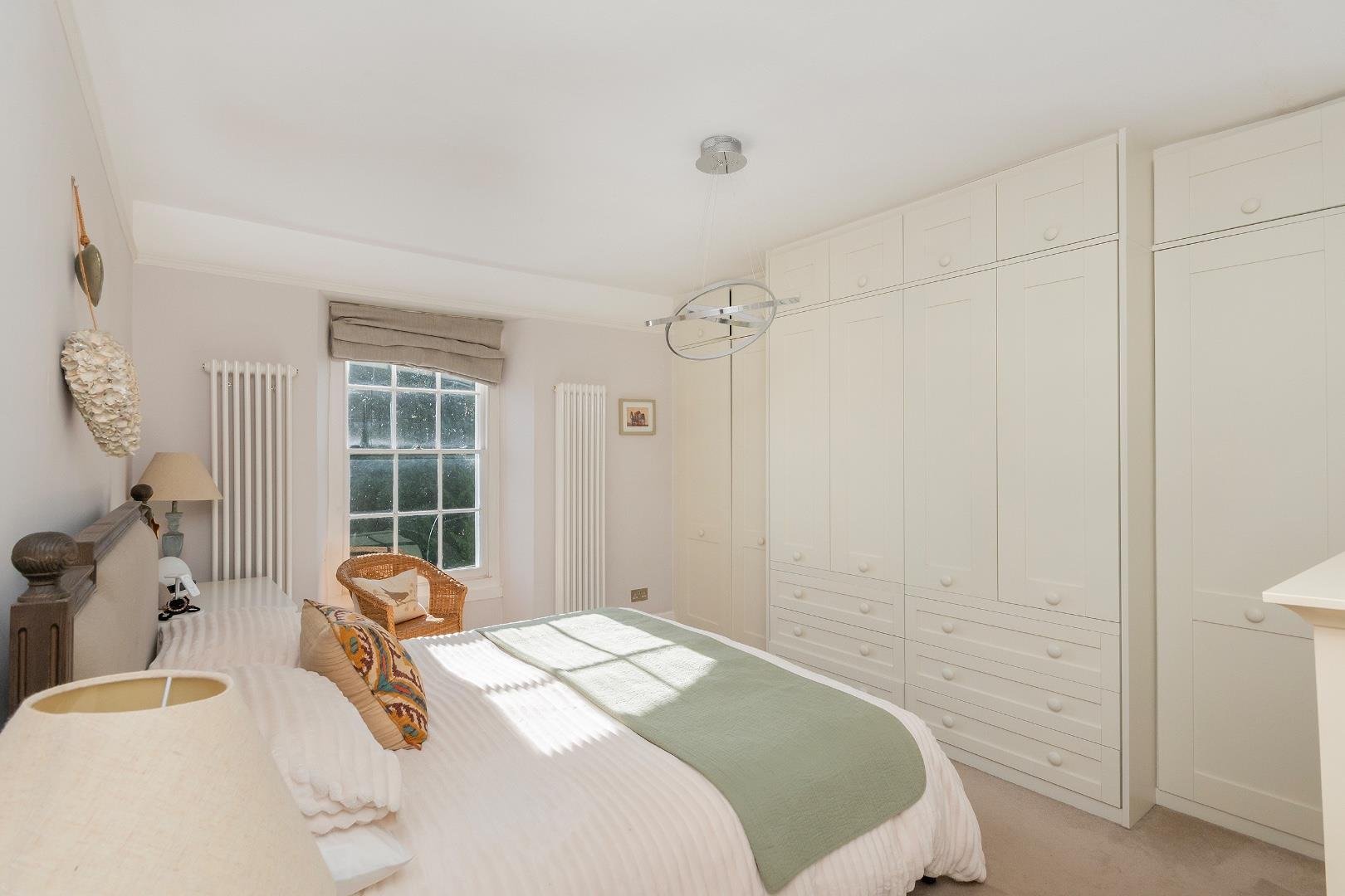 Hill road clevedon 34642869 1 h7 rcn bedroom c