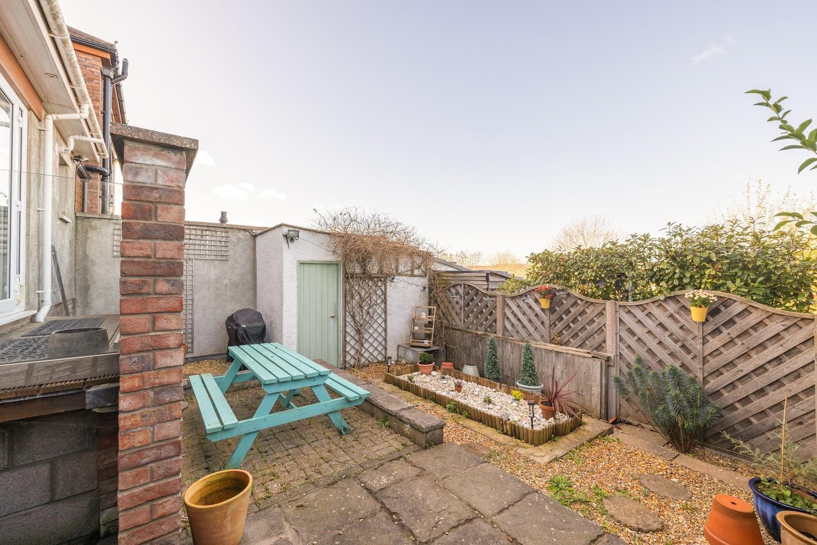 Ilchester crescent bedminster down 34369877 char9541