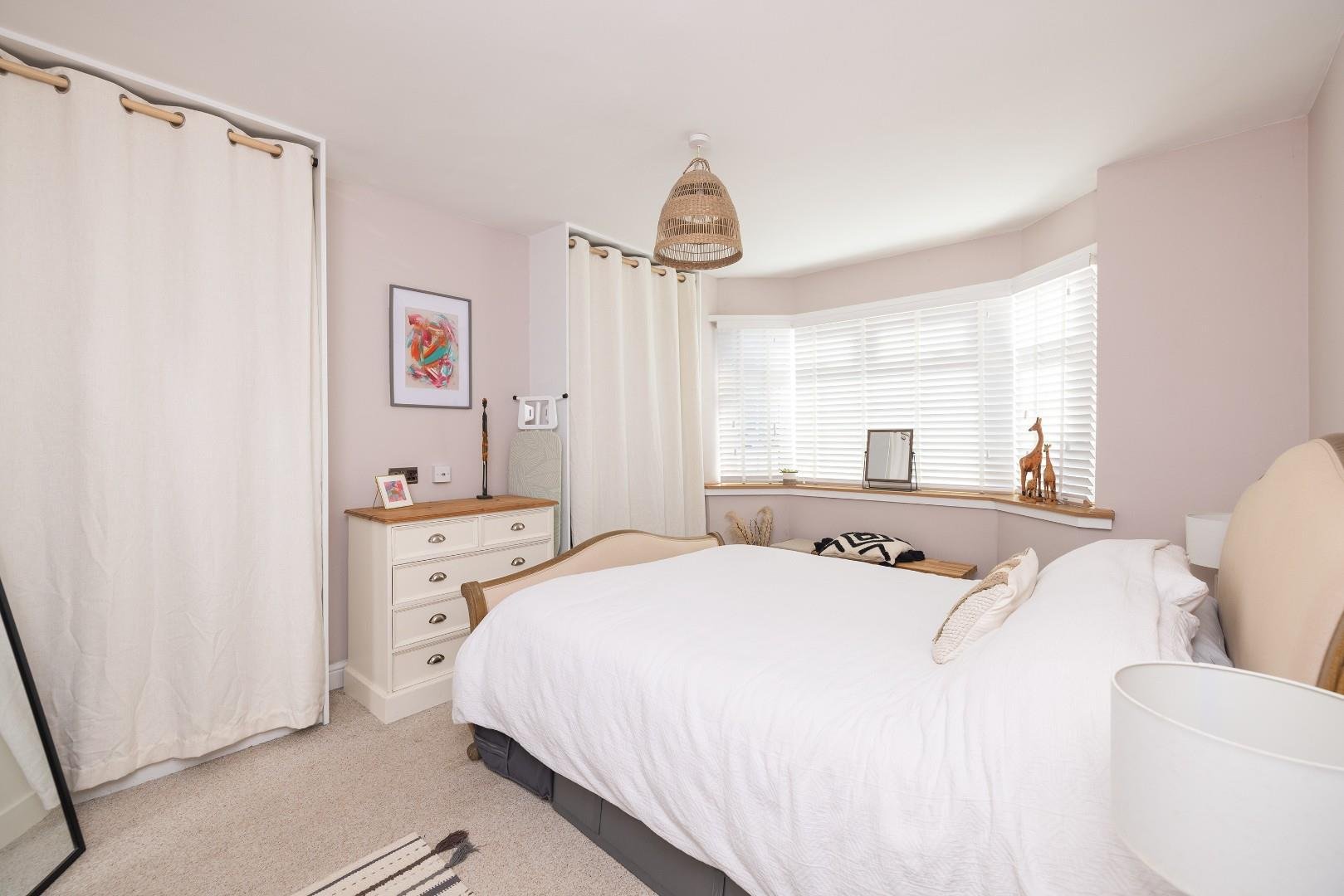 Ilchester crescent bedminster down 34369877 char9552