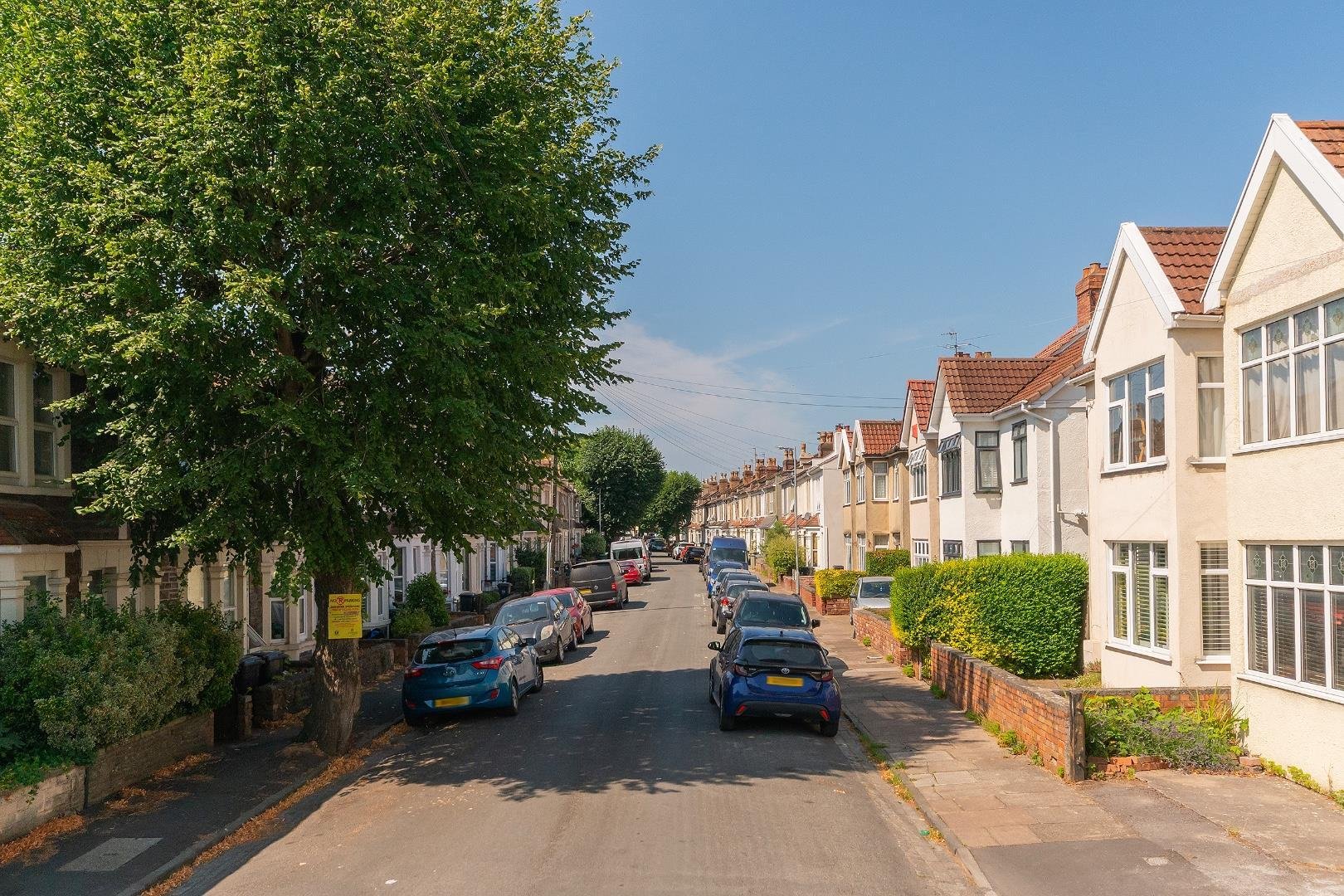 Lawn road fishponds 34837421 1 l2 r7 fs external a