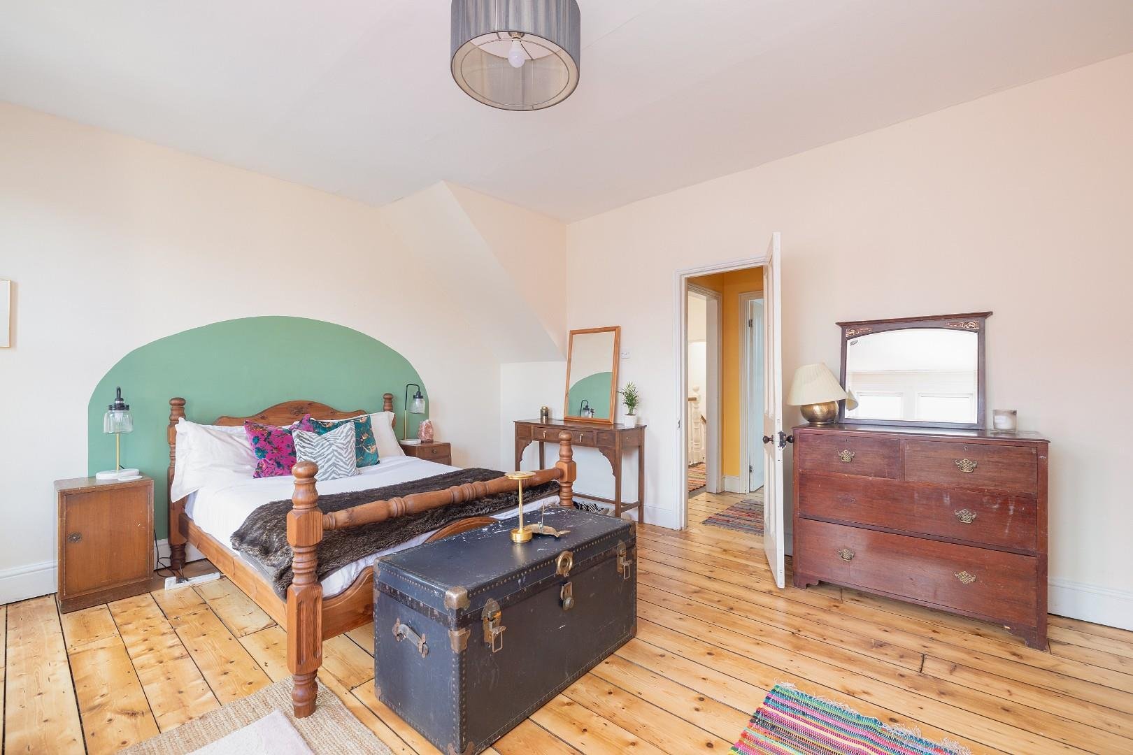 Leighton road southville 33460423 cd7 a6450