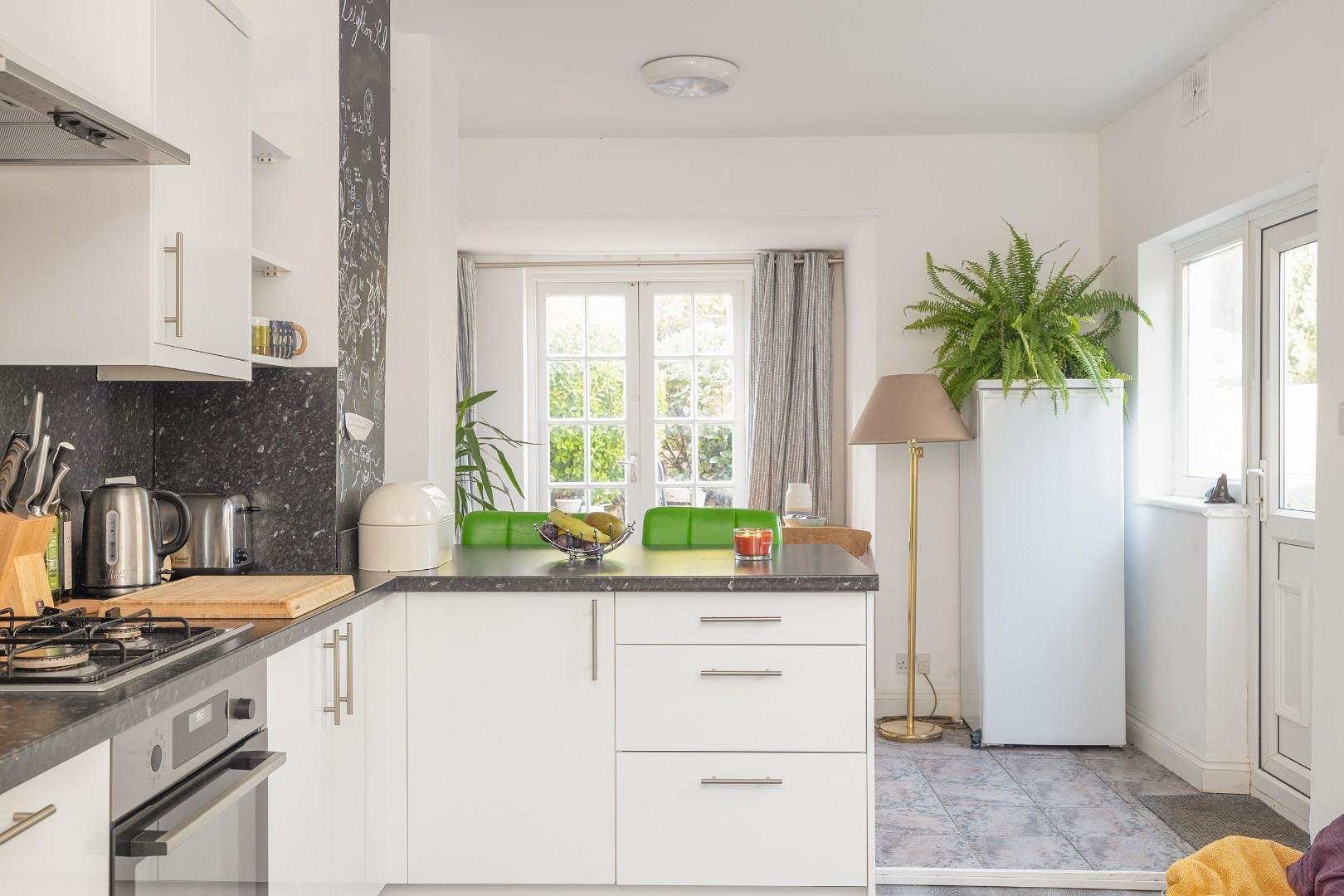 Leighton road southville 33460423 cd7 a6477