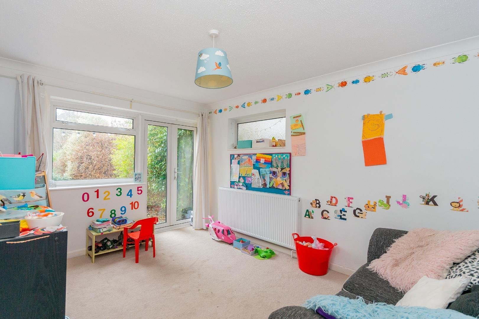 Long acres close coombe dingle 34488381 1 l7 accd reception room b