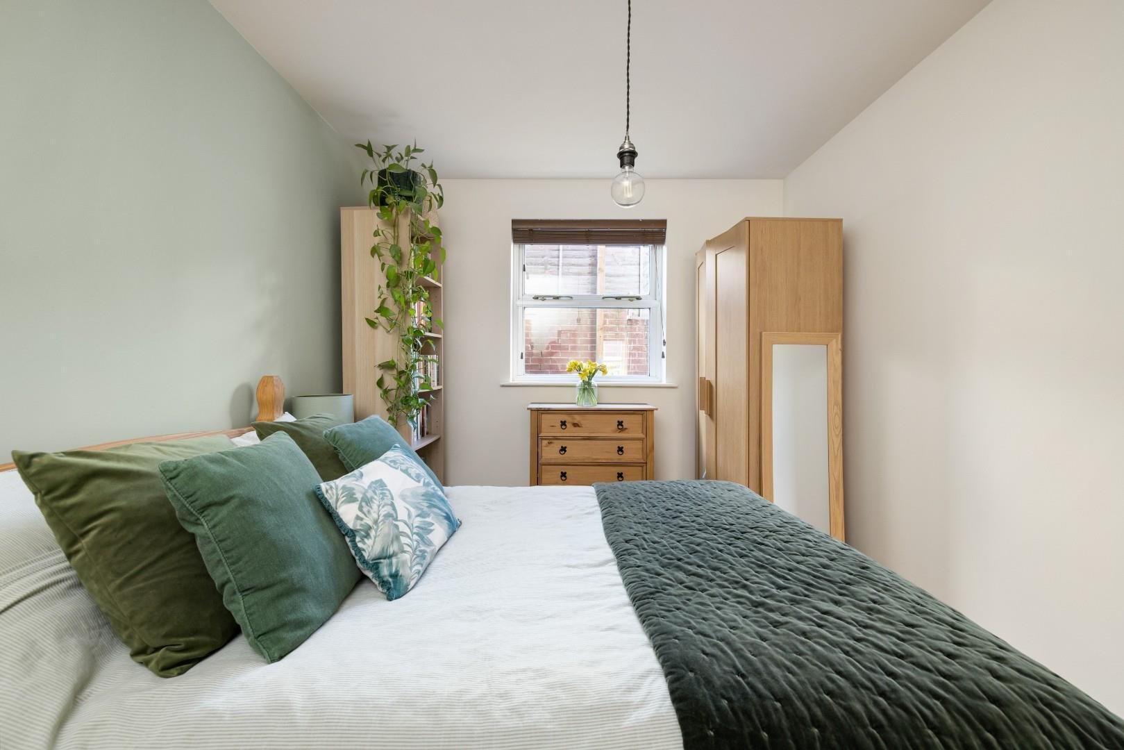 Maple road horfield 34544086 char7627