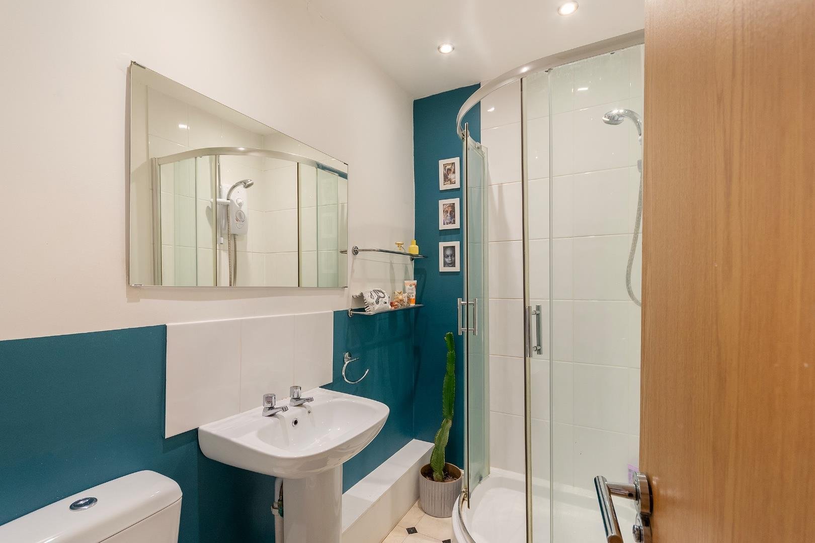 North street southville 34769612 1 c8 n8 sbr bathroom b