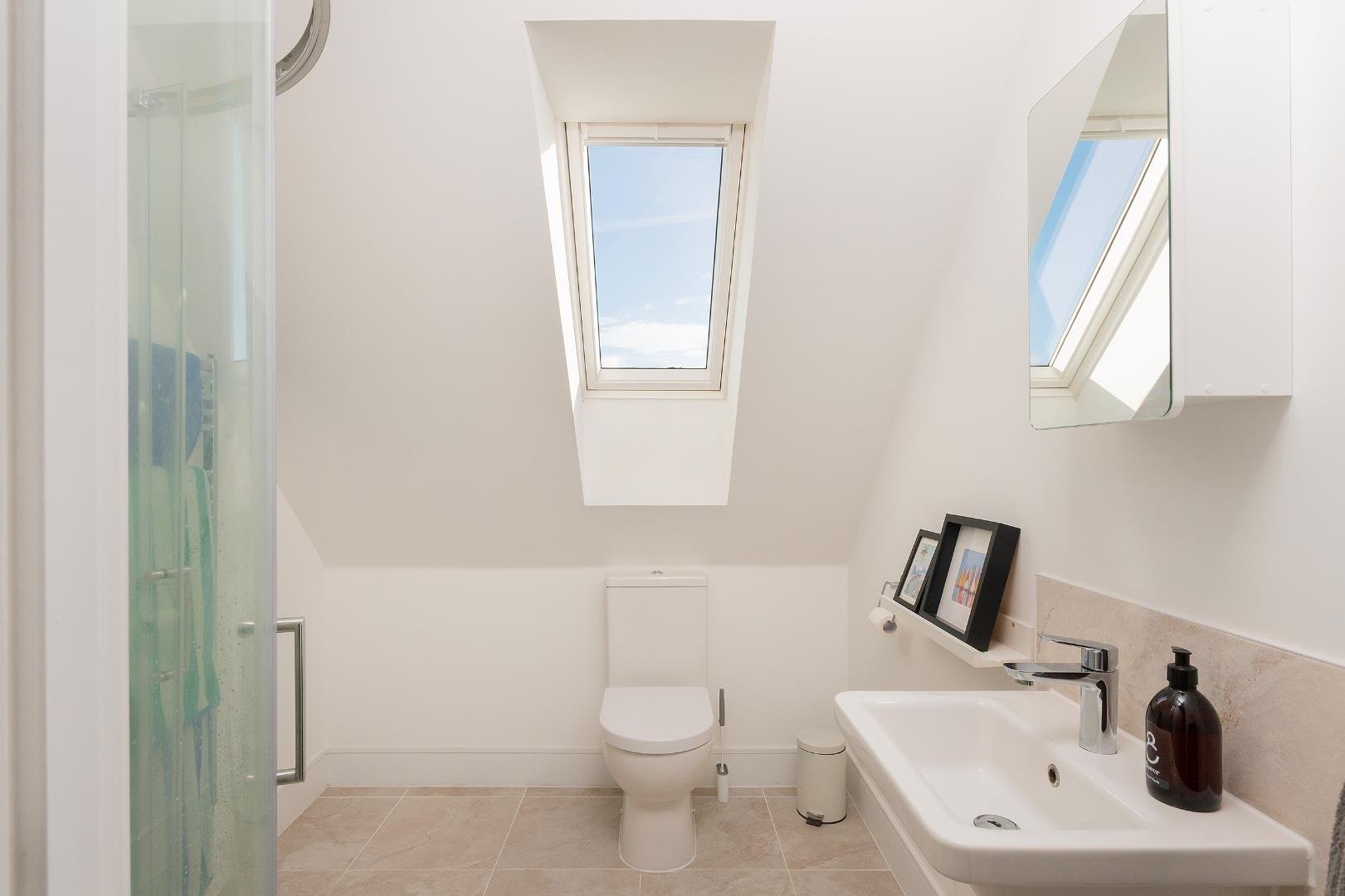 Old pump house close bedminster down 34274756 2 o4 phcbh ensuite c