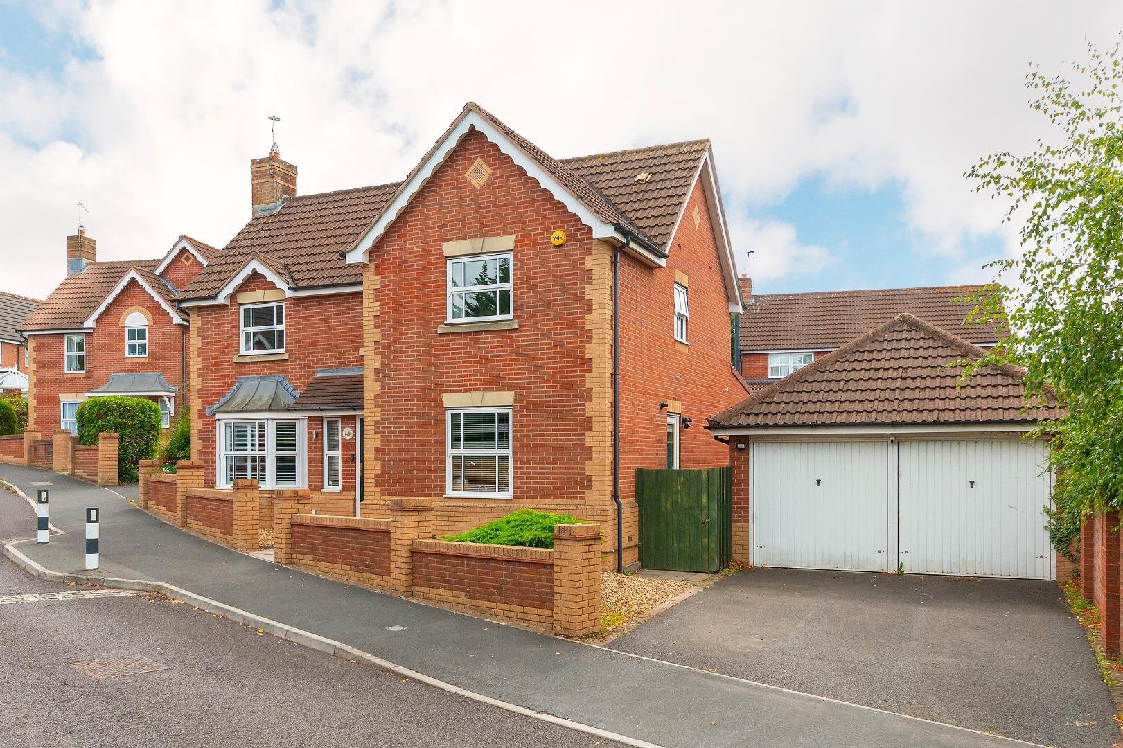 Pitlochry close filton park 34132239 3 p3 cfp external c