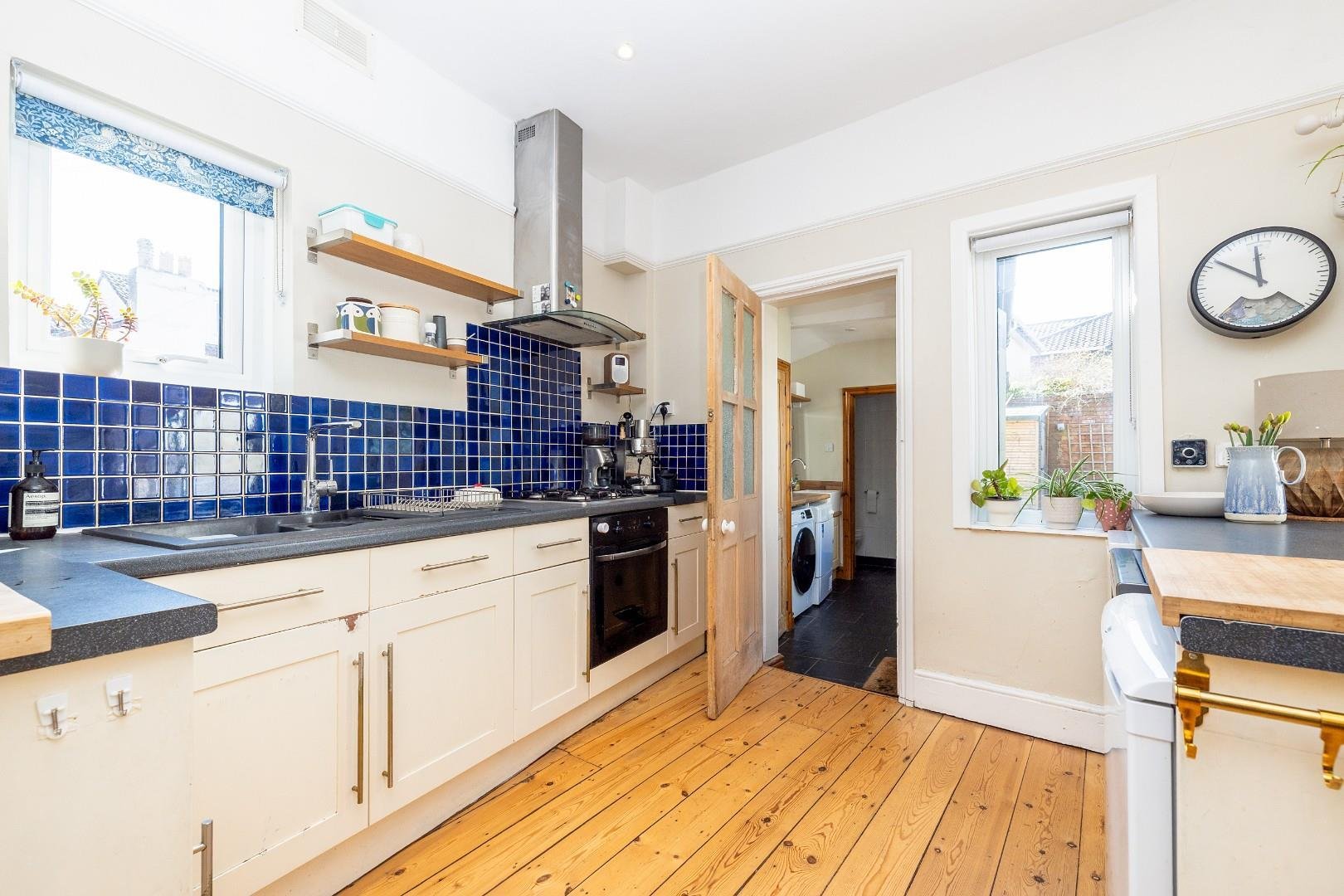 Pitt road horfield 33839201 cd7 a6079 hdr