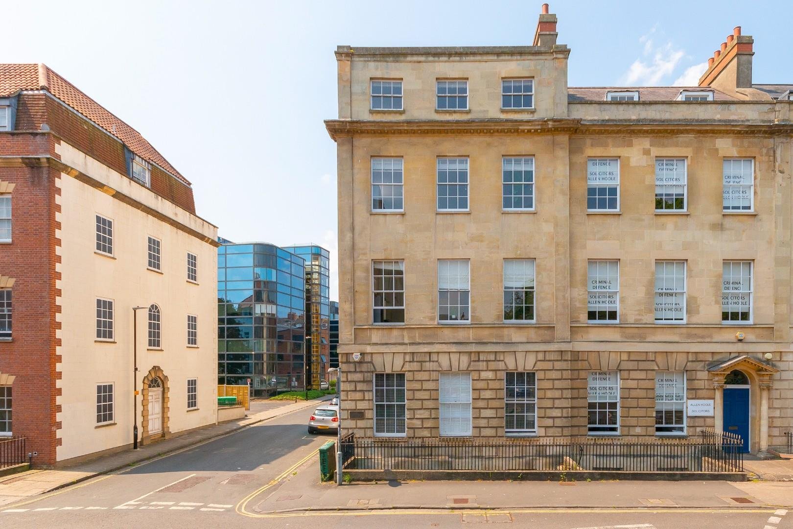 Portland square st pauls 34929703 erauqsdnaltrop6 talf5 external d