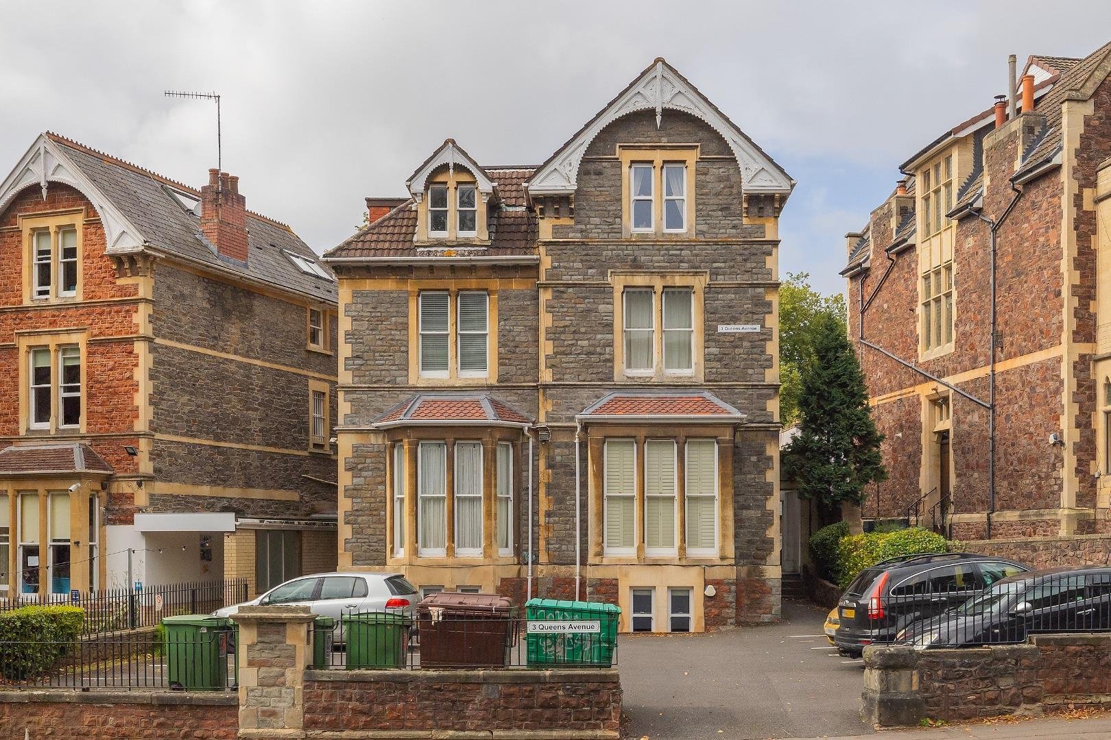 Queens avenue clifton 33373360 1 q1 a3 cn external a