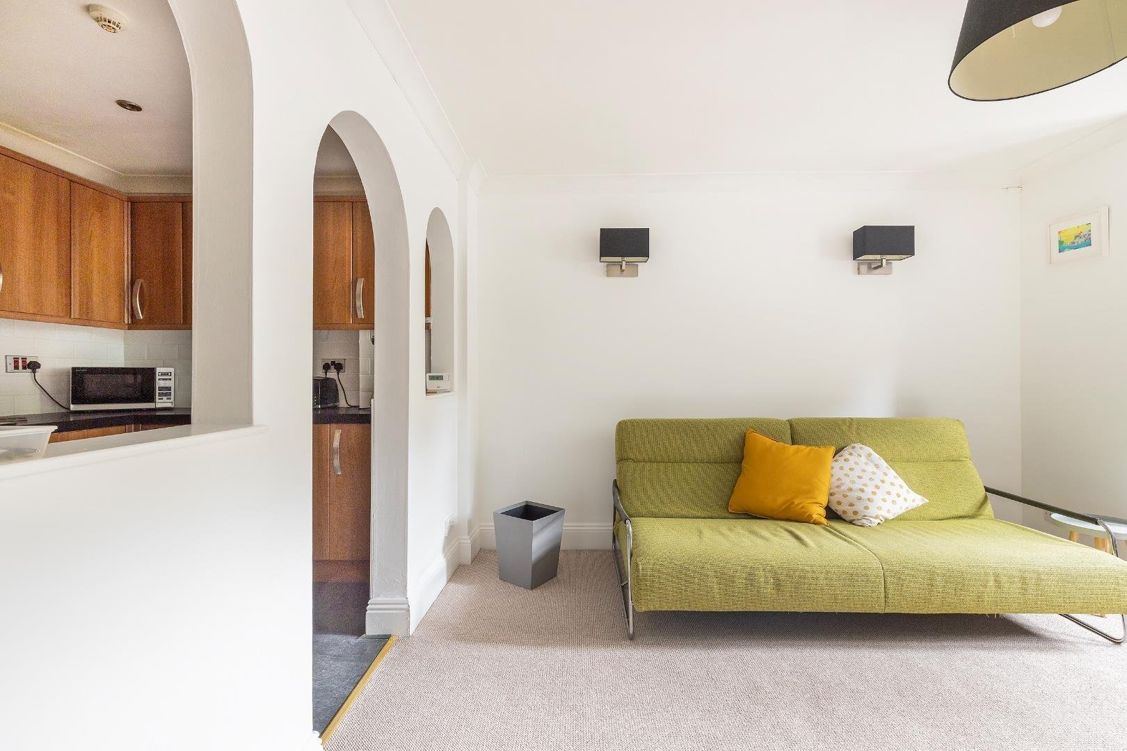 Queens avenue clifton 33373360 1 q1 a3 cn reception a