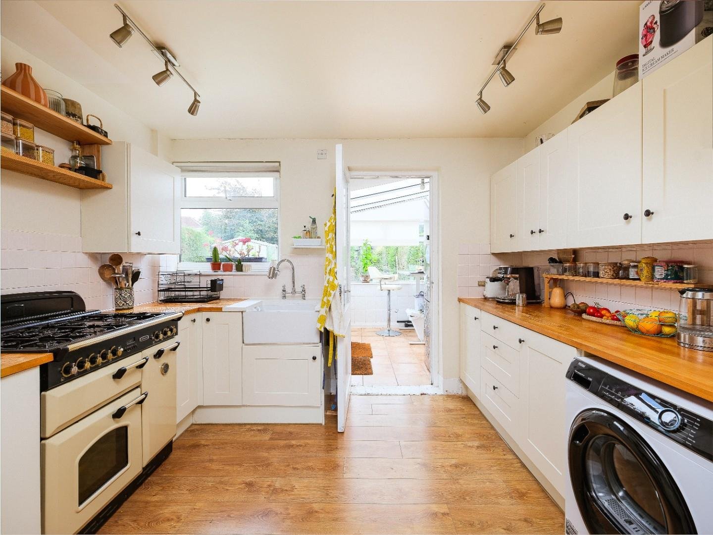 Queensdale crescent knowle park 34905647 tnecser celadsneeu q33 20260827 047